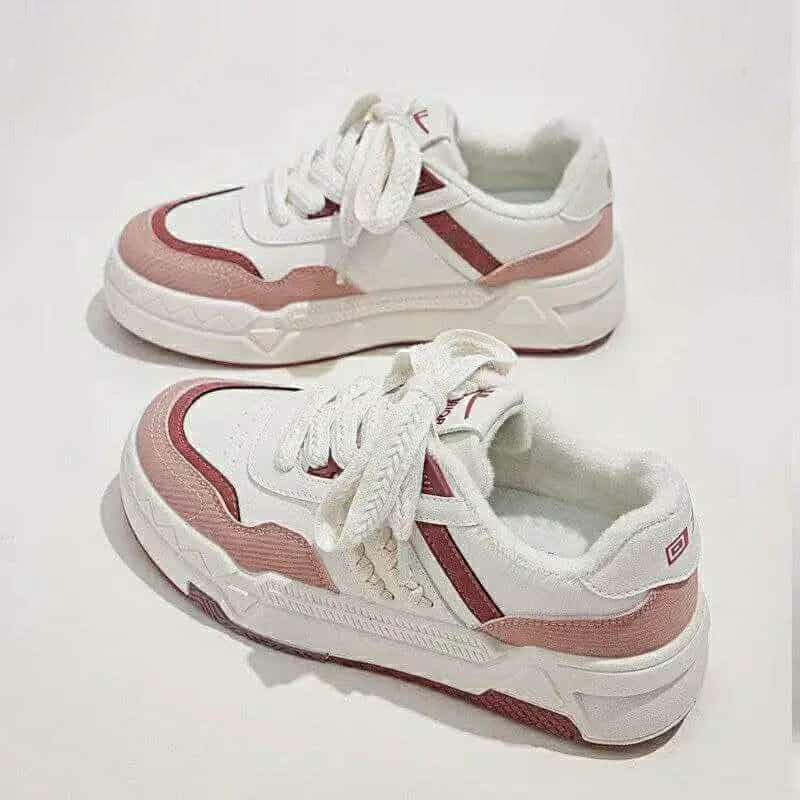 China Stylish Ladies Sneaker